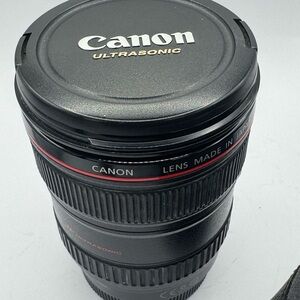Canon EF 24-105mm f/4L IS USM with Lens Hoos, Caps & Pouch • Excellent Condition